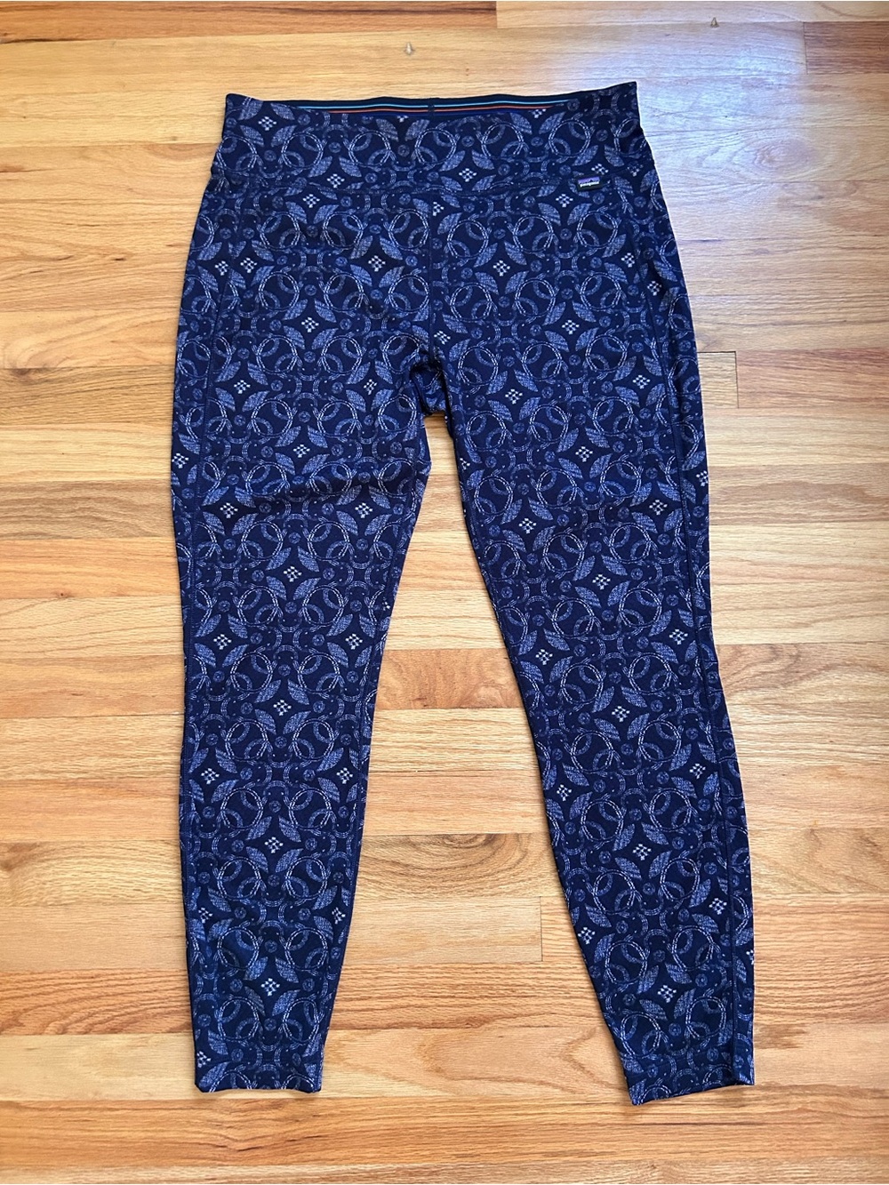 Women’s Patagonia capilene pants